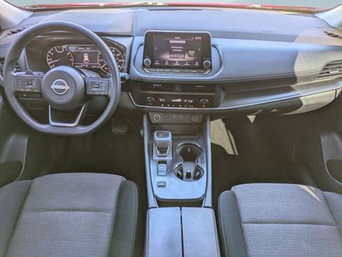 Used 2023 Nissan Rogue SV image 16