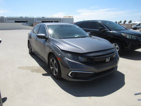 Used 2020 Honda Civic LX image 2