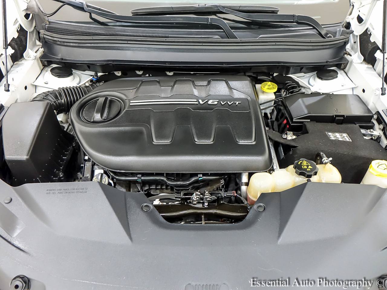 Used 2019 Jeep Cherokee Limited AWD/4WD image 35