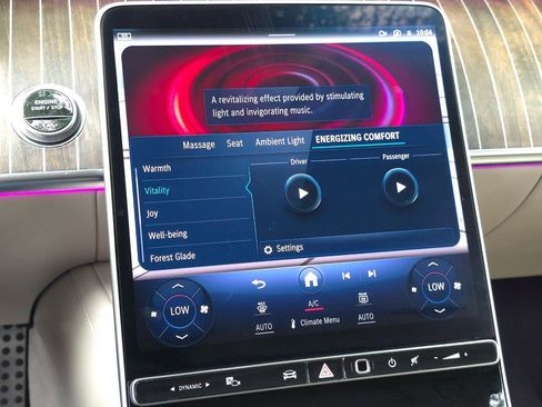 Used 2021 Mercedes-Benz S 580 4MATIC Sedan w/ AMG Line image 48