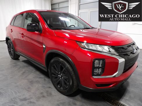 Used 2025 Mitsubishi Outlander Sport SE AWD/4WD image 1