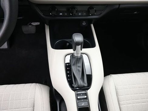 Used 2024 Honda HR-V LX image 31