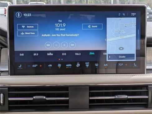 Used 2025 Lincoln Corsair Premiere image 16