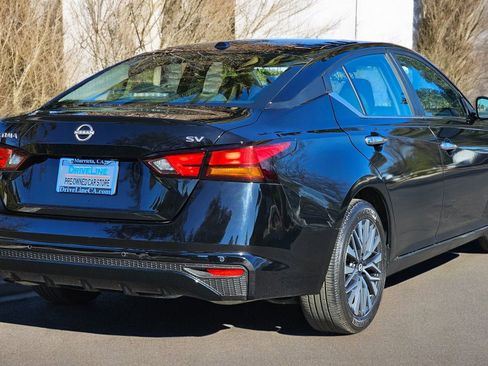 Used 2024 Nissan Altima 2.5 SV image 8