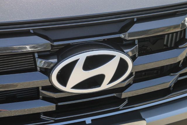 Certified 2026 Hyundai Tucson Blue SE AWD/4WD image 7