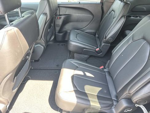 New 2026 Chrysler Pacifica Select w/ S Appearance Package FWD image 15