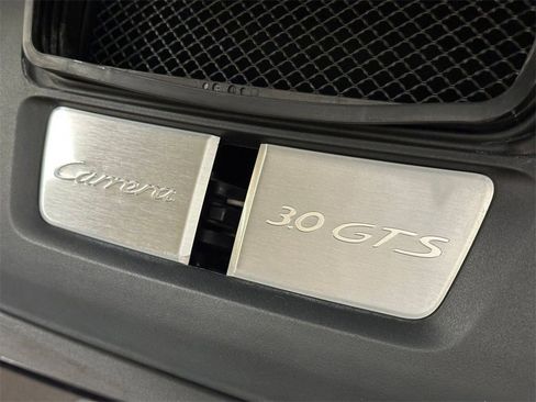 Used 2019 Porsche 911 Carrera GTS image 32