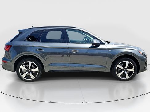 Used 2023 Audi Q5 2.0T Premium Plus w/ Premium Plus Package AWD/4WD image 4