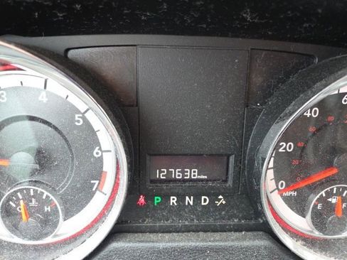 Used 2015 Dodge Grand Caravan SXT image 9