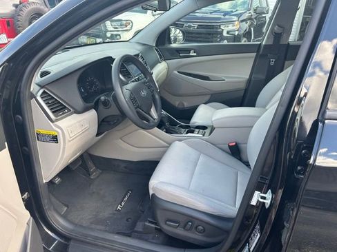 Used 2017 Hyundai Tucson SE AWD/4WD image 14