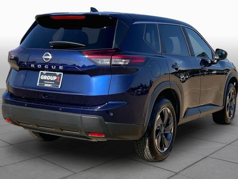 Used 2025 Nissan Rogue SV FWD image 13