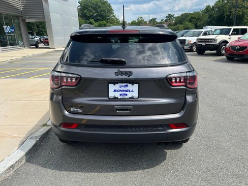 Used 2021 Jeep Compass Latitude w/ Sun and Sound Group AWD/4WD image 6