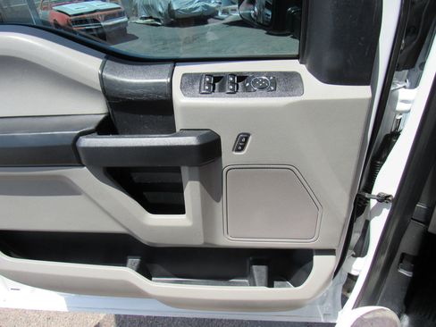 Used 2020 Ford F250 XL w/ Power Equipment Group AWD/4WD image 14