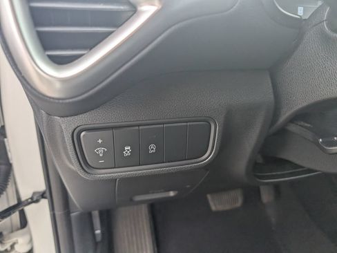 Used 2024 Kia Soul LX w/ Option Group 015 FWD image 16