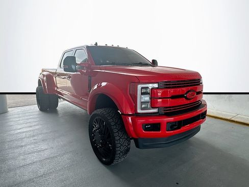 Used 2019 Ford F450 Lariat w/ Lariat Value Package AWD/4WD image 1