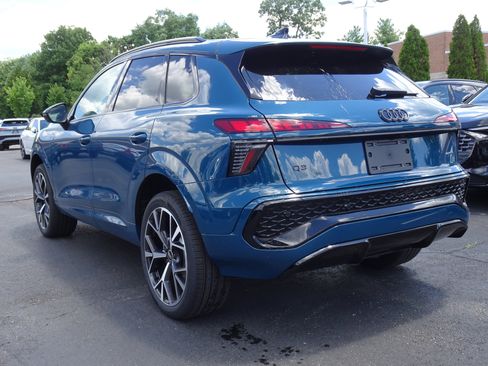 New 2026 Audi Q3 quattro 2.0T AWD/4WD image 3