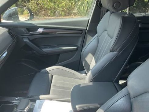 Used 2023 Audi SQ5 Premium Plus image 9