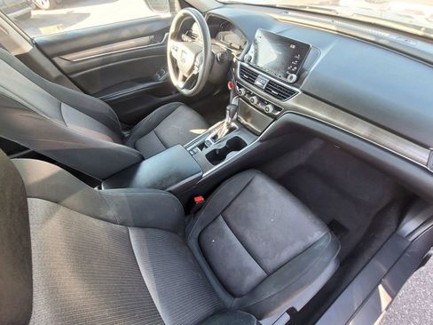 Used 2018 Honda Accord LX image 5