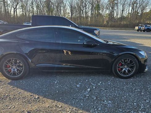 Used 2022 Tesla Model S image 8