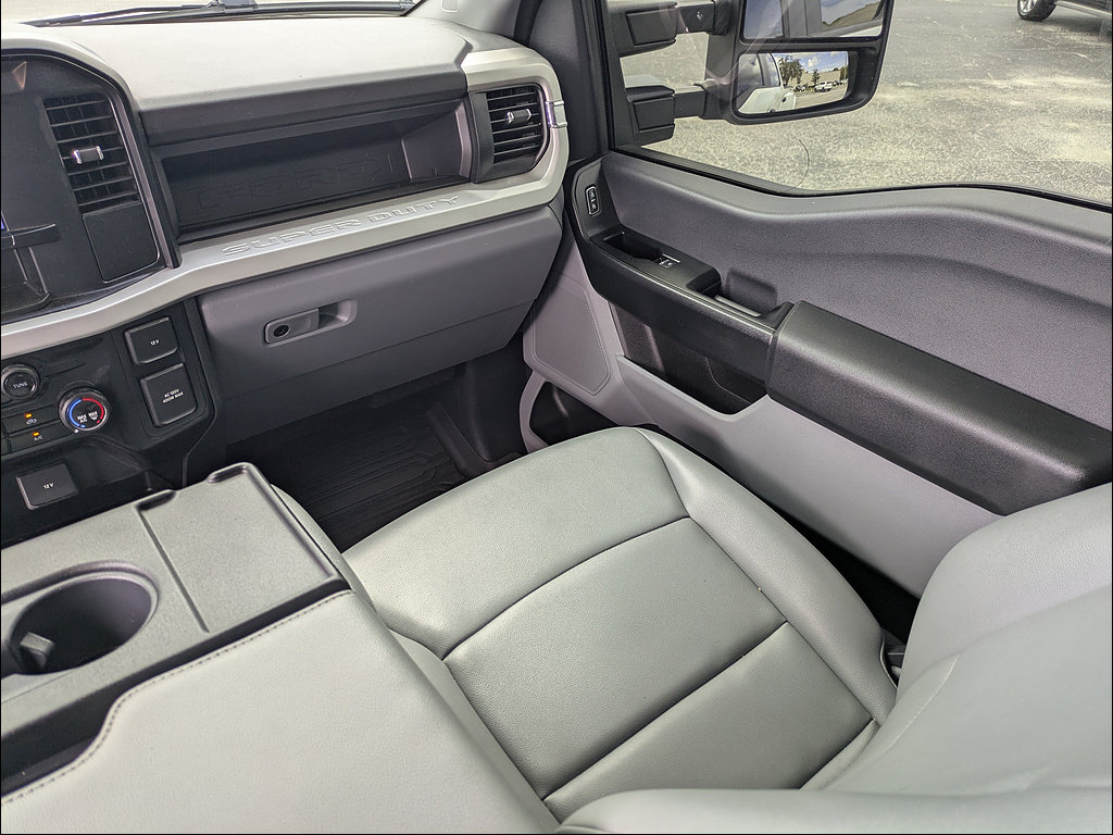 Used 2025 Ford F350 XL w/ XL Driver Assist Package AWD/4WD image 20