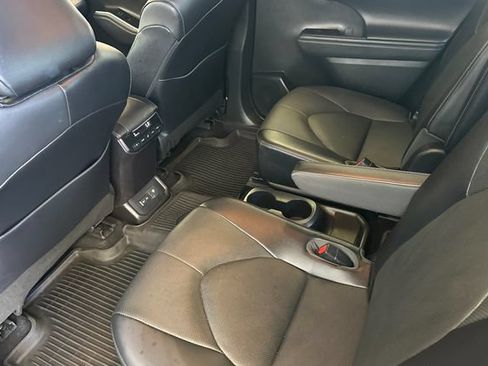 Used 2022 Toyota Highlander Limited AWD/4WD image 14