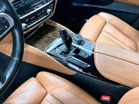 Used 2019 BMW 640i Gran Turismo xDrive w/ M Sport Package AWD/4WD image 14