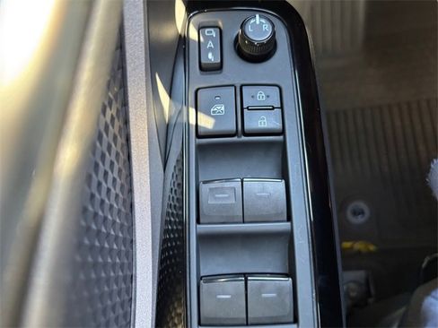 Used 2021 Toyota C-HR Nightshade image 16