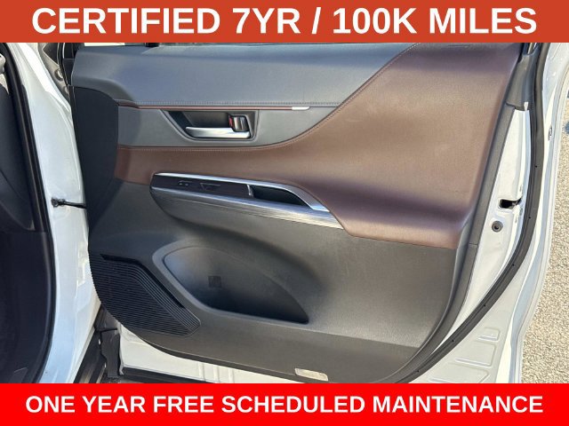 Used 2021 Toyota Venza Limited AWD/4WD image 8