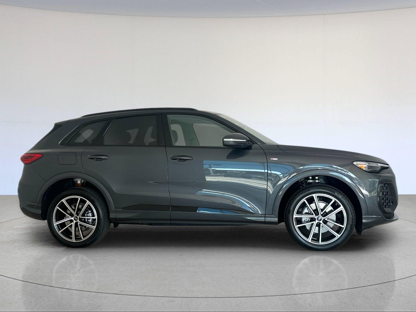 New 2026 Audi Q5 Premium AWD/4WD image 7