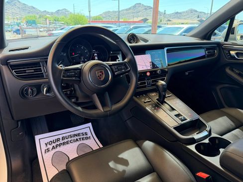Used 2025 Porsche Macan Turbo AWD/4WD image 14