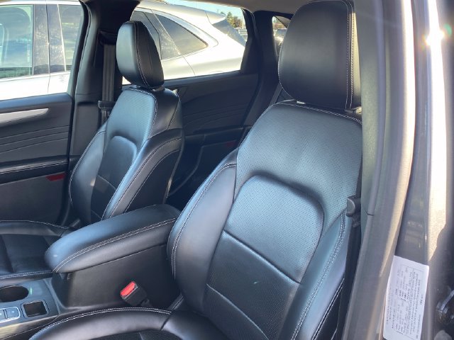Used 2024 Ford Escape Platinum AWD/4WD image 30