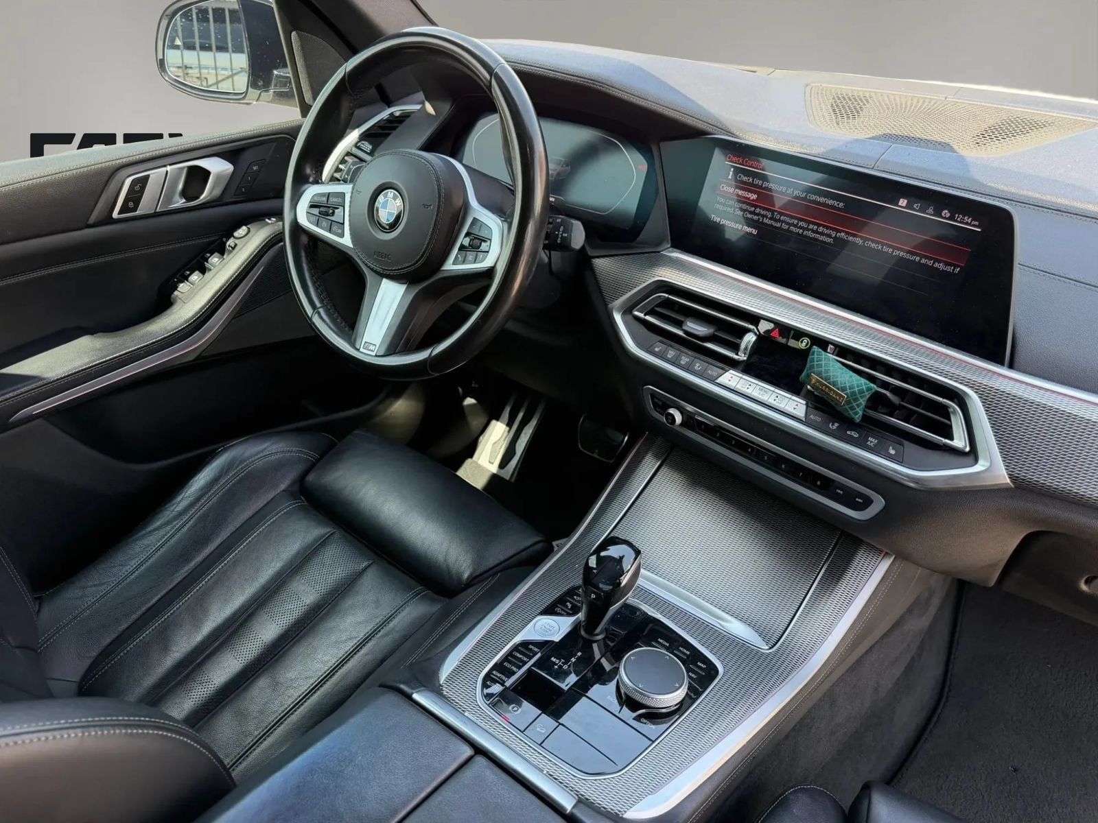 Used 2020 BMW X5 xDrive40i w/ M Sport Package AWD/4WD image 25