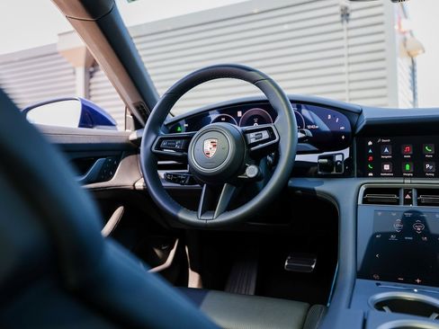 New 2025 Porsche Taycan image 25