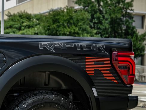 Used 2026 Ford F150 Raptor w/ Equipment Group 803A Raptor R AWD/4WD image 34