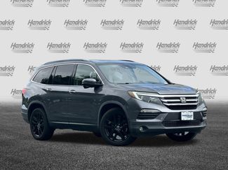 Used 2017 Honda Pilot Touring video 2