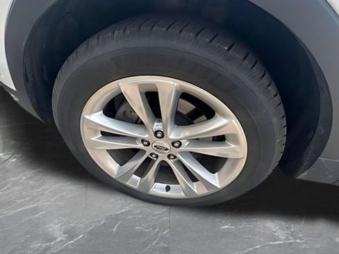 Used 2018 Ford Explorer Limited w/ Equipment Group 301A AWD/4WD image 6