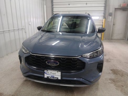 Certified 2024 Ford Escape ST-Line image 6