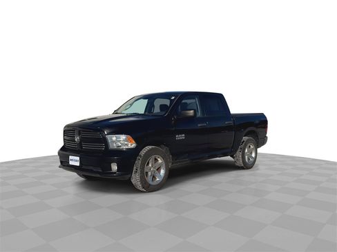 Used 2015 RAM 1500 Express image 4