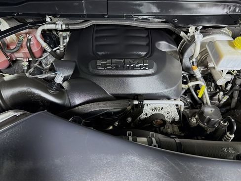 Used 2019 RAM 2500 Big Horn image 31