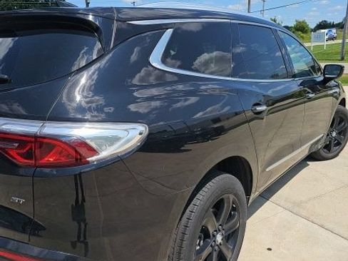 Certified 2024 Buick Enclave Essence w/ Sport Touring Edition AWD/4WD image 8