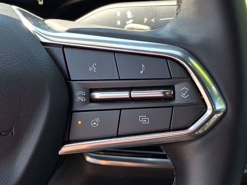 Used 2025 Chevrolet Equinox LT AWD/4WD image 17