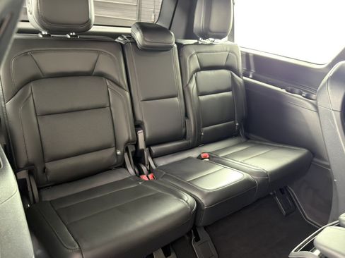 Used 2025 Lincoln Navigator L Reserve w/ Jet Appearance Package AWD/4WD image 10