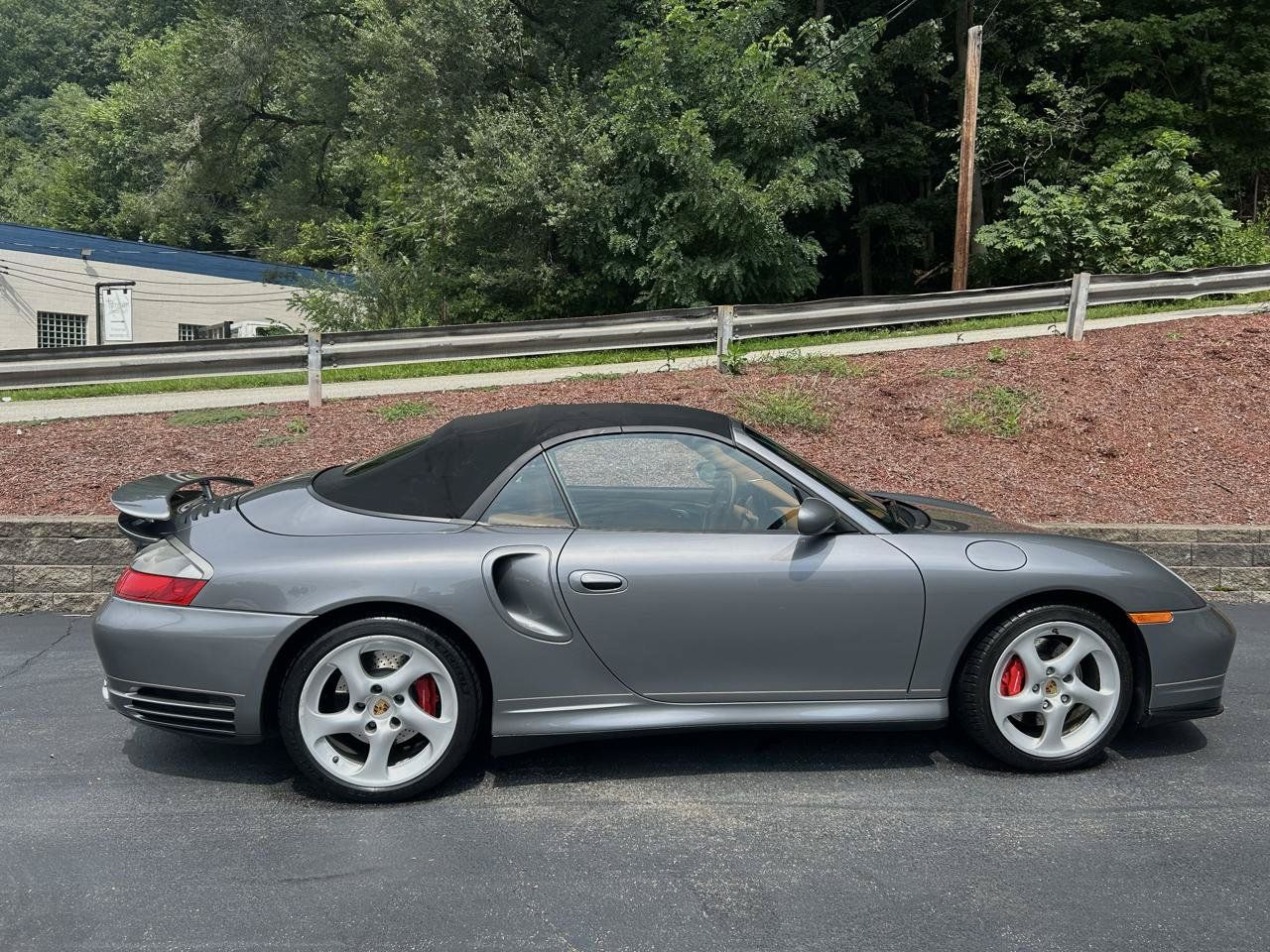 Used 2004 Porsche 911 Turbo AWD/4WD image 10