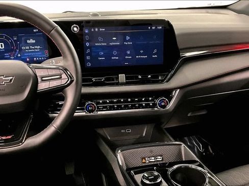 Used 2026 Chevrolet Equinox RS w/ Convenience Package III FWD image 7