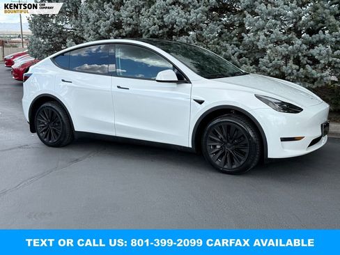 Used 2023 Tesla Model Y Long Range AWD/4WD image 11