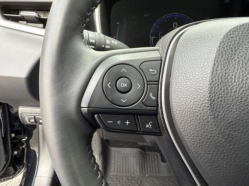 Used 2025 Toyota Corolla XSE image 29