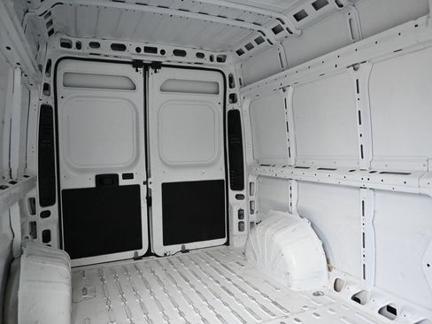 Used 2025 RAM ProMaster 2500 w/ Convenience Group FWD image 31