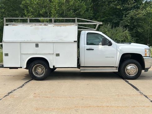 Used 2011 Chevrolet Silverado 3500 W/T RWD image 6