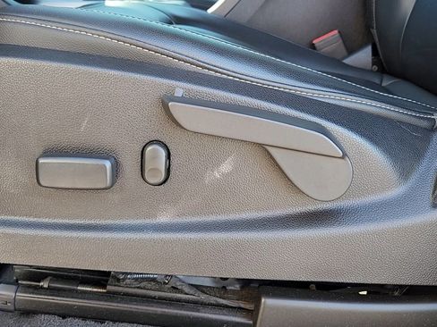 Used 2020 Chevrolet Colorado ZR2 image 9