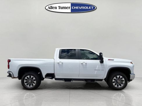 Used 2024 Chevrolet Silverado 2500 LT w/ All Star Edition AWD/4WD image 3
